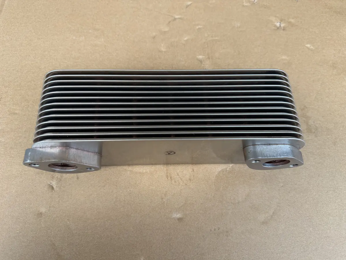 Doosan D1146/DE08TIS engine oil cooler element/Daewoo bus truck excavator parts 65.05606-5020