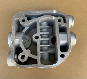 Doosan DE12TI Engine Air Compressor Cylinder Head/Daewoo bus truck parts 65.54114-6007