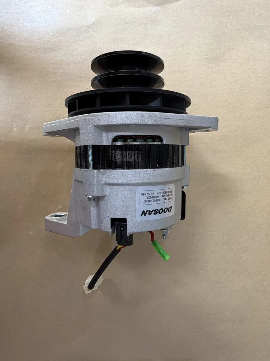 Doosan 300901-00007 Alternator