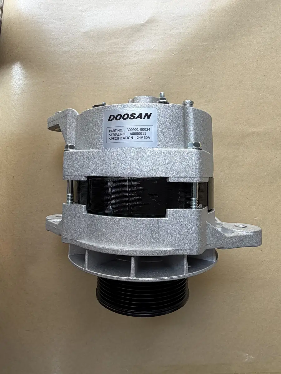 Doosan 300901-00034 Alternator