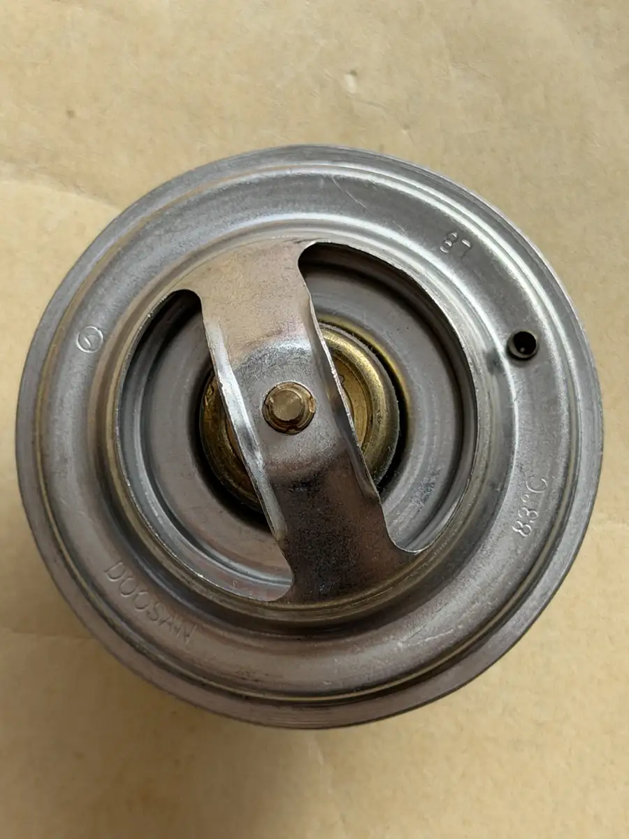 Doosan 51.06402-0060/65.06402-0004 Thermostat for DL08 Engine