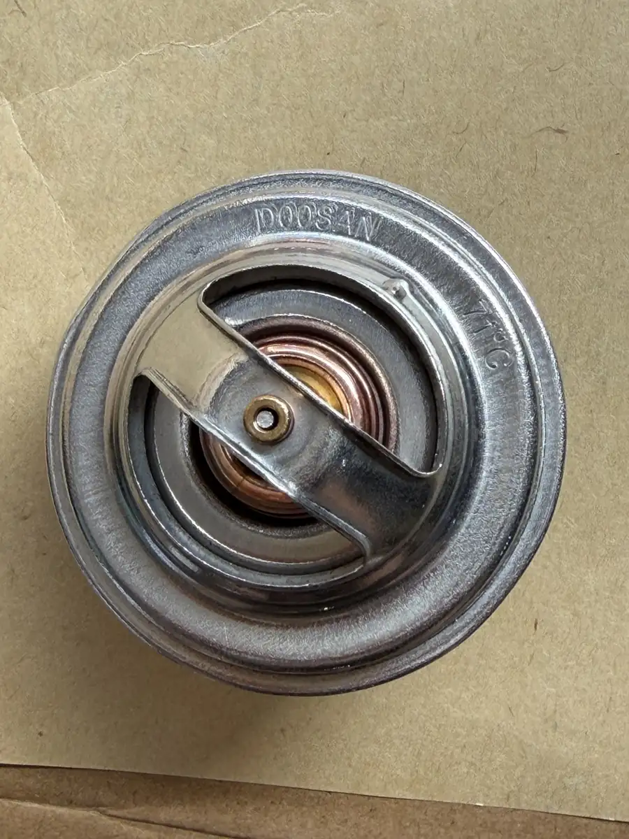 Doosan 51.06402-0062/65.06402-0006 Thermostat for DL08 Engine