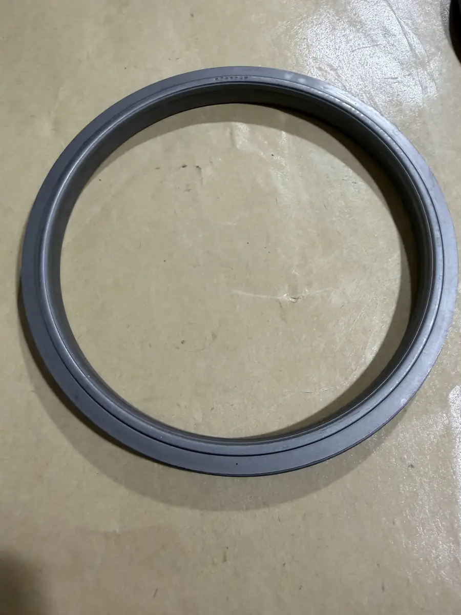 Doosan 65.01510-0158 Rear Oil Seal for DE12