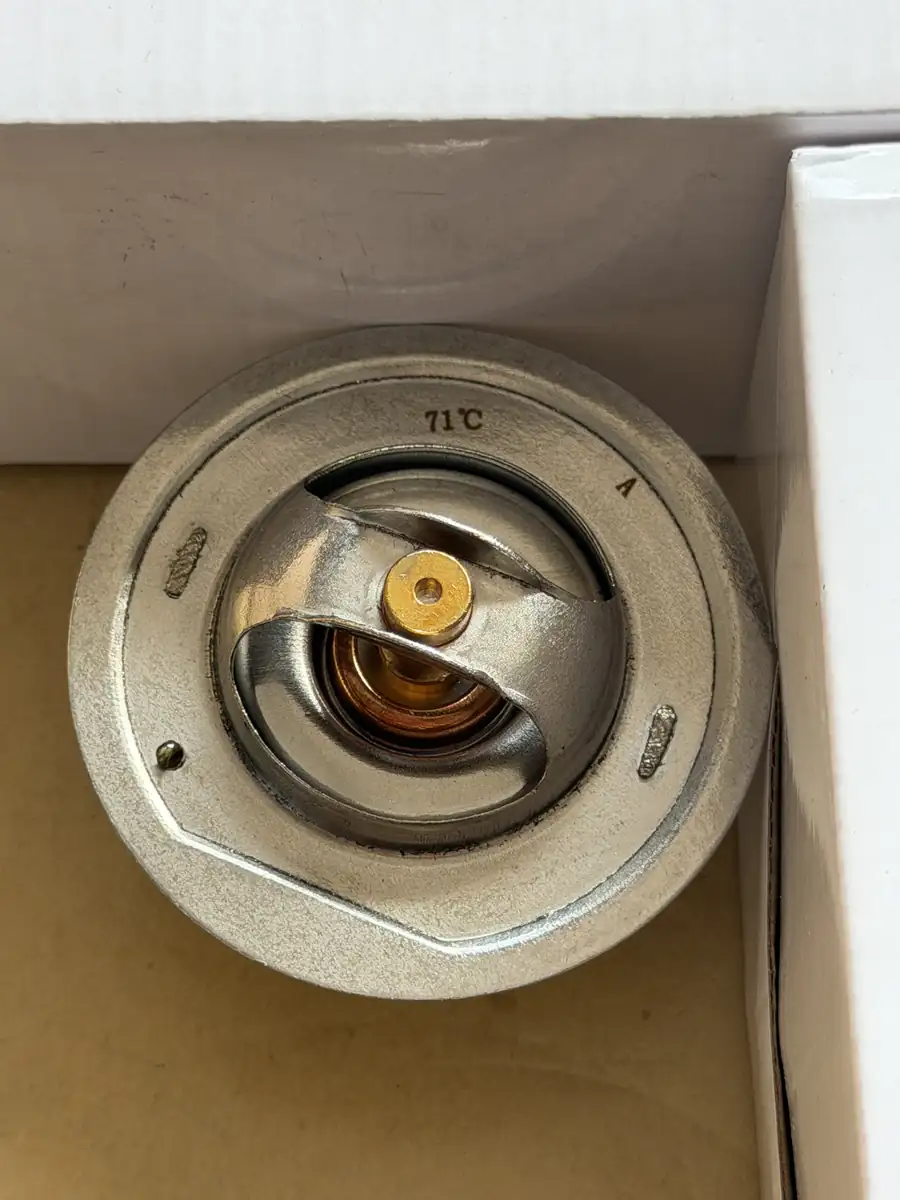 Doosan 65.06402-5015/300738-00084 Thermostat for DL06/DB58 Engine