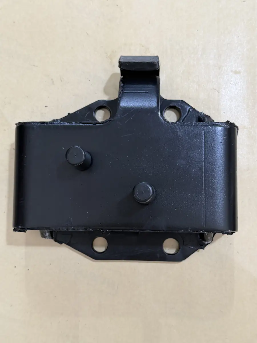 Doosan 65.41570-5015 Right Engine Mount Rubber Cushion for DE12
