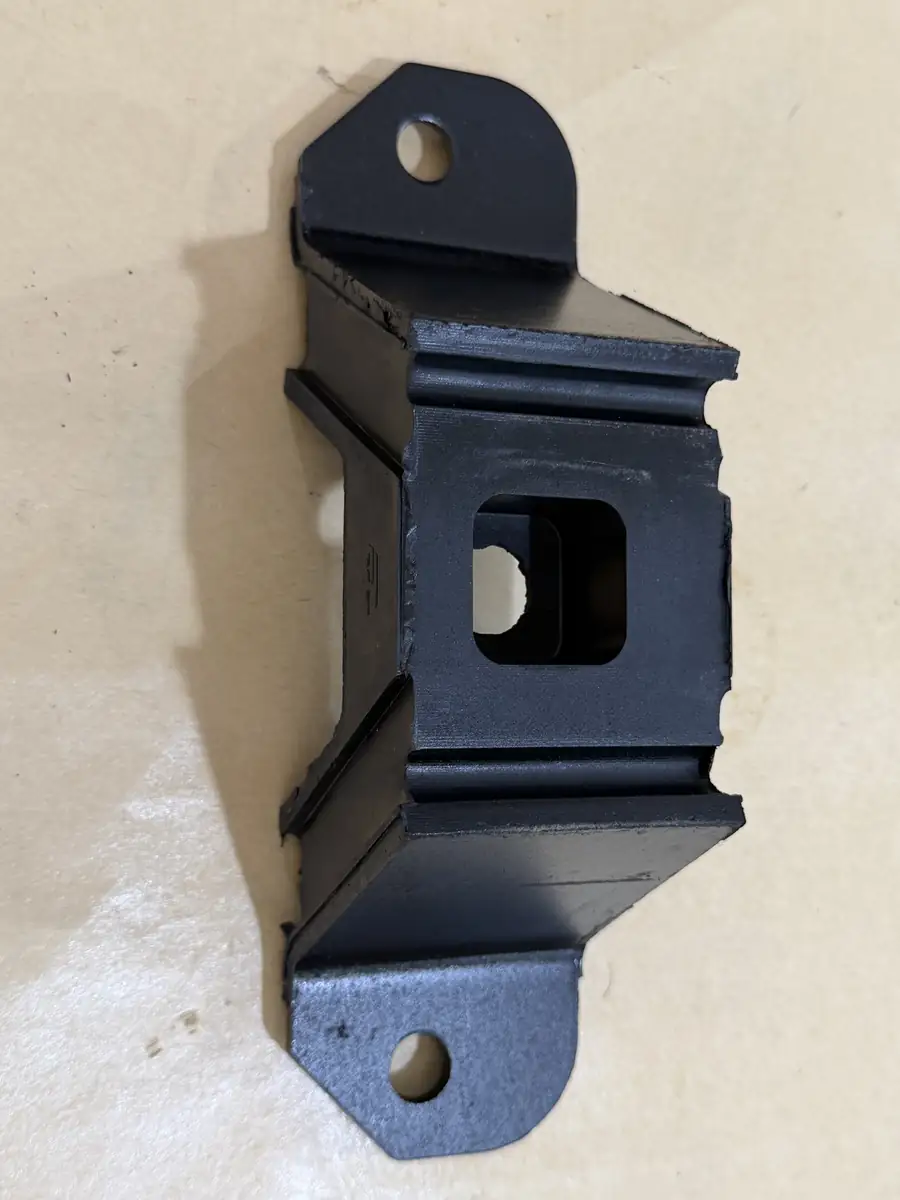 Doosan 65.41570-5023/96747854 Rear Engine Mount for DL06/DL08