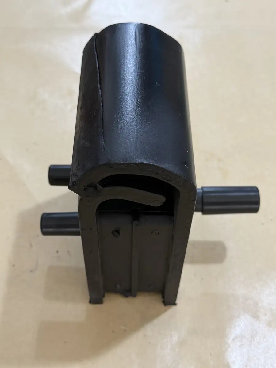 Doosan 65.41570-5024/65.41570-5009 Front Engine Mount for DL06/DL08