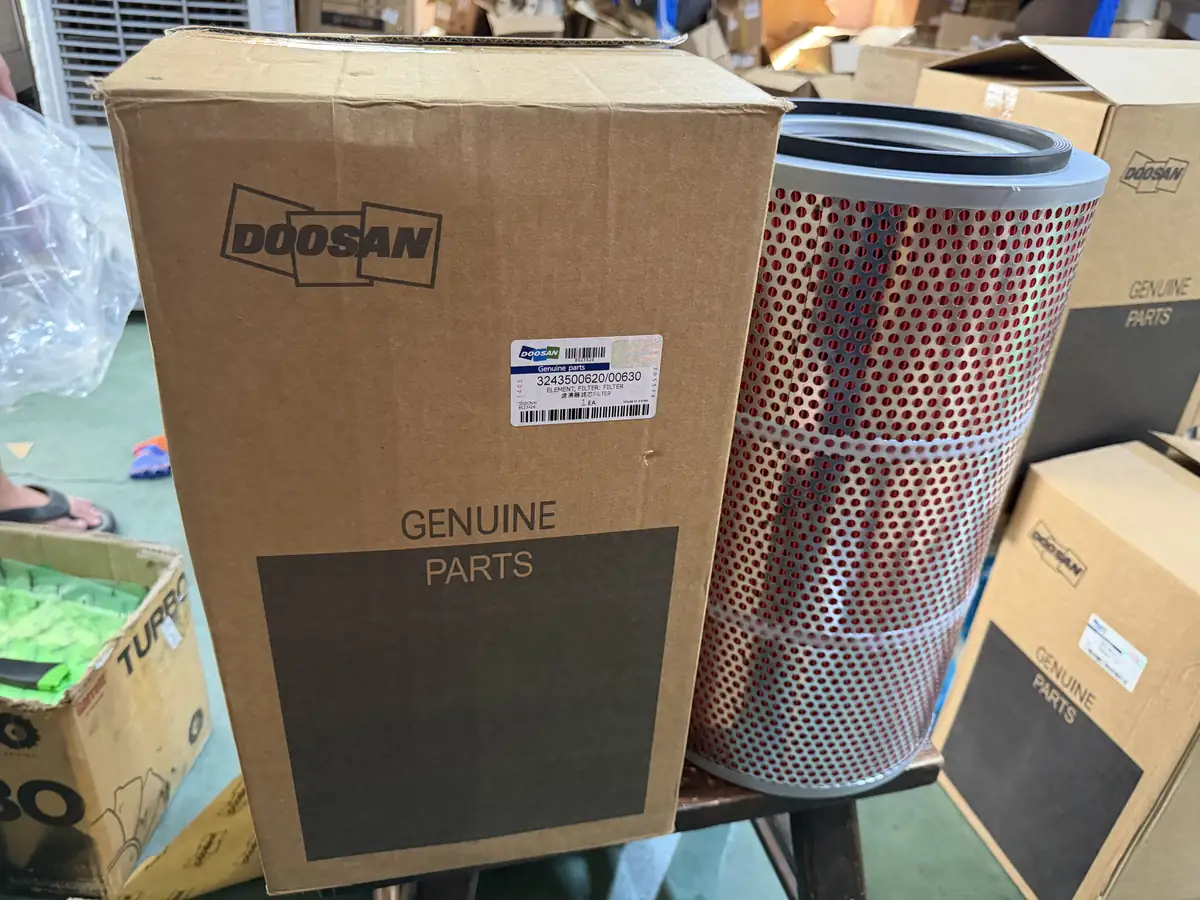 Doosan 3243500620/3243500630 Air Filter Set for Tata Daewoo Truck
