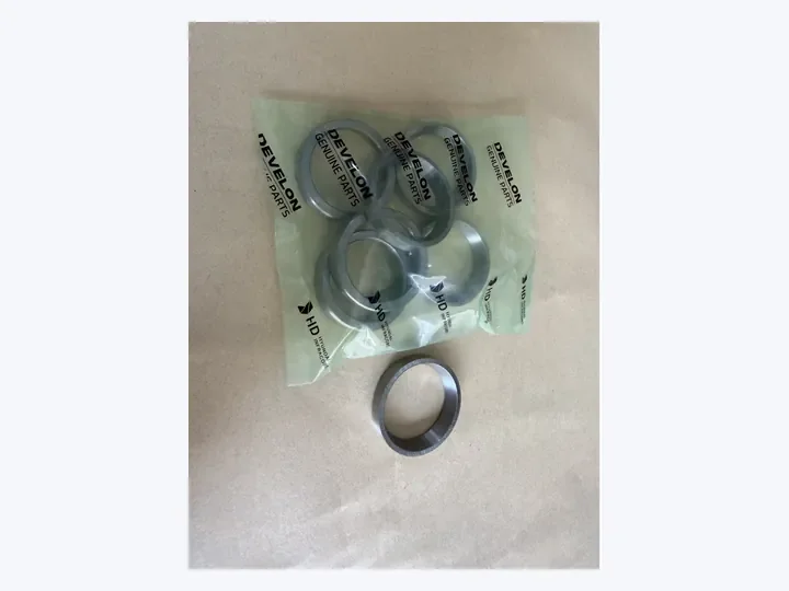 Doosan DB58 engine exhaust valve seat/Daewoo bus truck excavator marine generator set parts 65.03203-1020