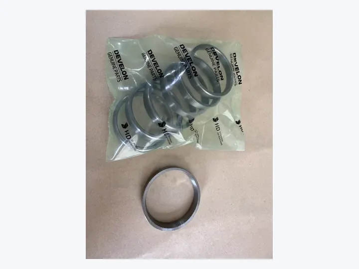 Doosan DB58 engine intake valve seat/Daewoo bus truck excavator marine generator set parts 65.03203-1019