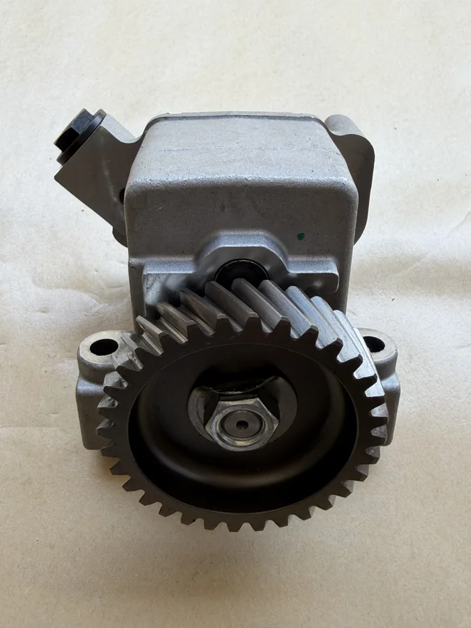 Doosan DE12TIS/P126/L126TIM engine oil pump assy/Daewoo bus truck excavator marine generator set parts 65.05100-6044/400915-0021