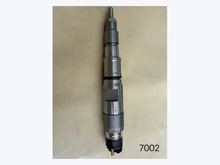 Doosan DV11 engine fuel injector/Daewoo bus truck excavator marine generator set parts 65.10401-7002