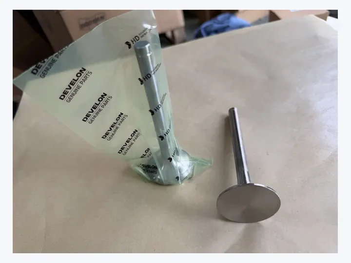 Doosan DV15/P222/P180/P158 engine exhaust Valve/Daewoo bus truck excavator marine generator set parts 65.04101-0367