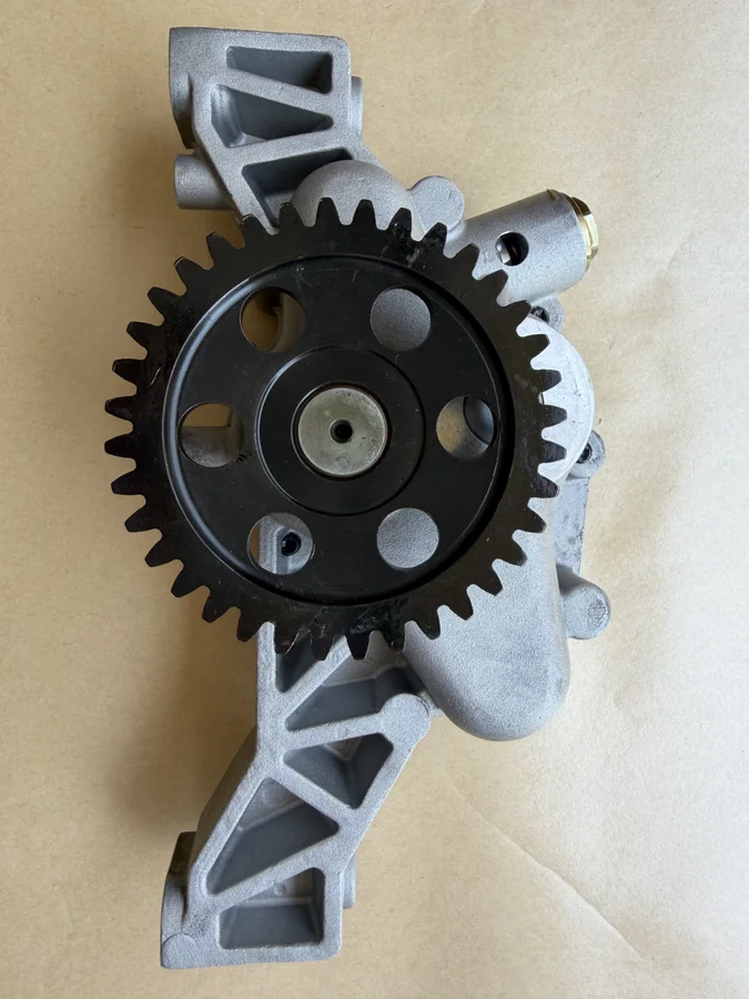 Doosan DX12 engine oil pump assy/Daewoo bus truck excavator marine generator set parts 400915-00526