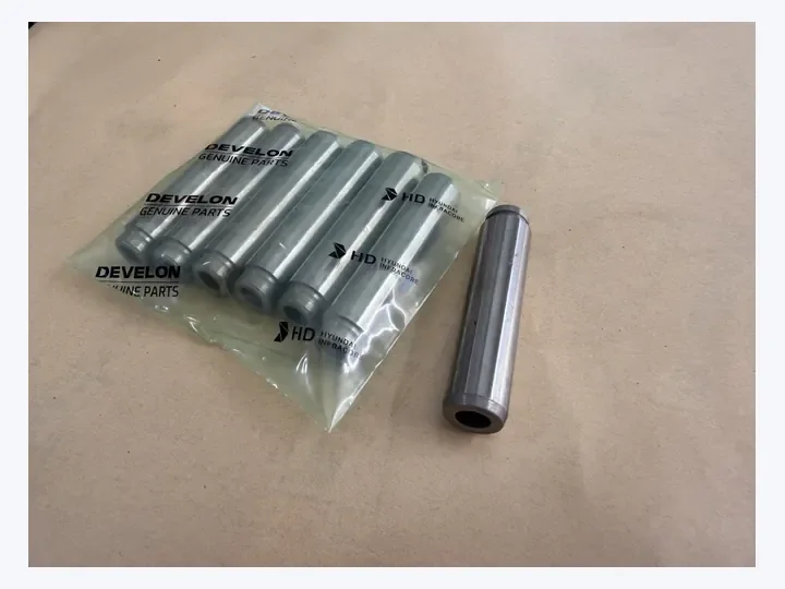 Doosan DX12 engine valve guide/Daewoo bus truck excavator marine generator set parts 65.03201-1015