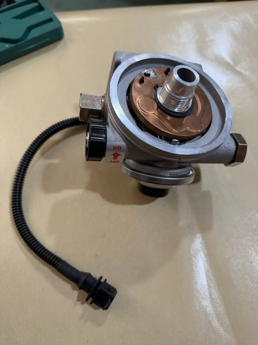 Doosan 65.12502-5003 Fuel Filter Housing with Fuel Line